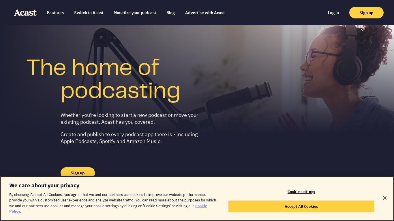 The article discusses various aspects of podcasting such as improving audio quality, monetization, and publishing on popular apps. It also features inspiring stories and resources from the Acast community. The reader is encouraged to sign up for newsletters and a cookie policy is mentioned.